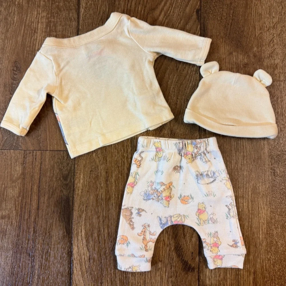 Disney Baby Bundle Preemie Winnie Pooh 2 Piece Outfit Hat Gender Neutral Yellow